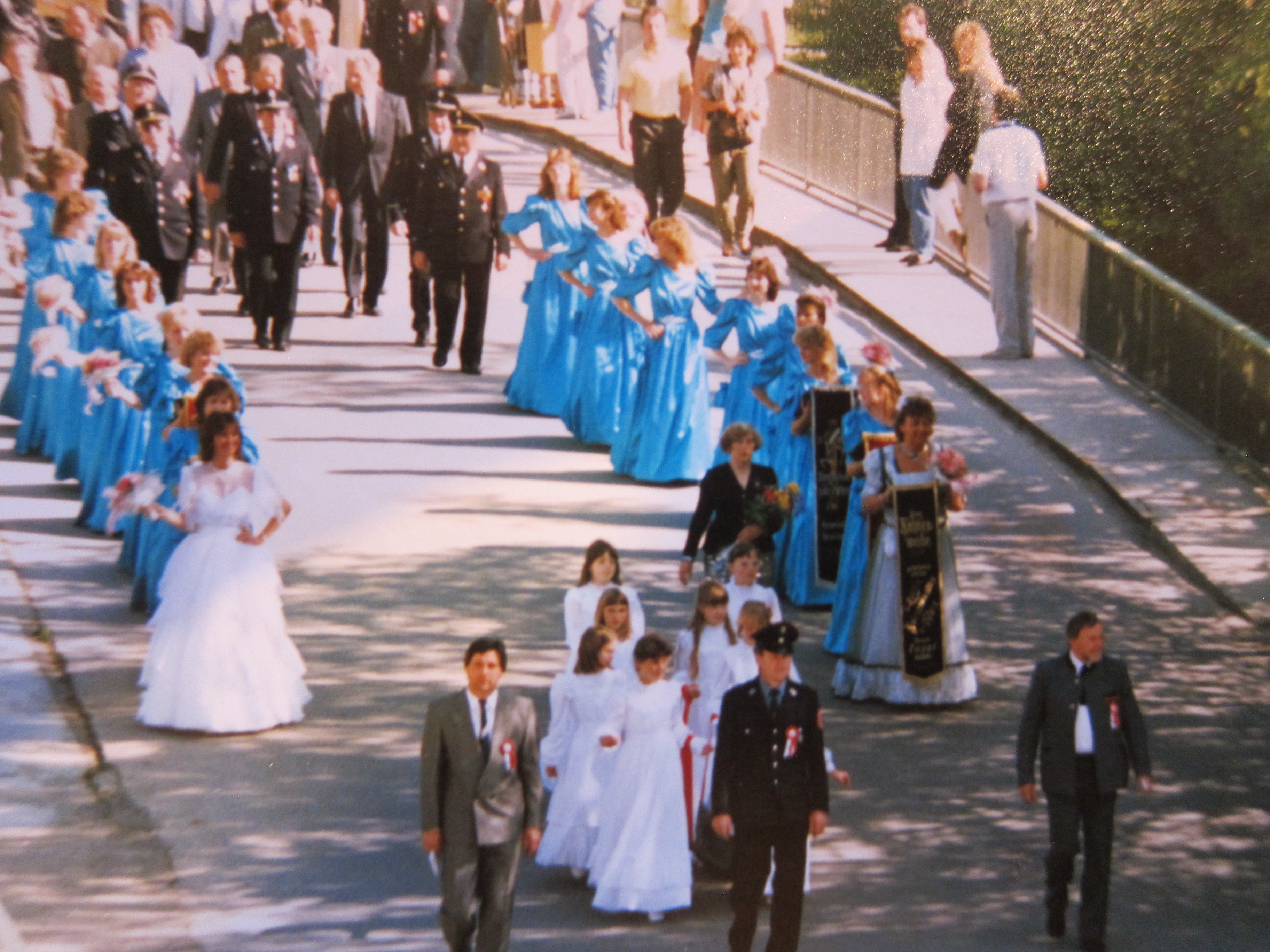Feuerwehrfest mit Fahnenweihe
